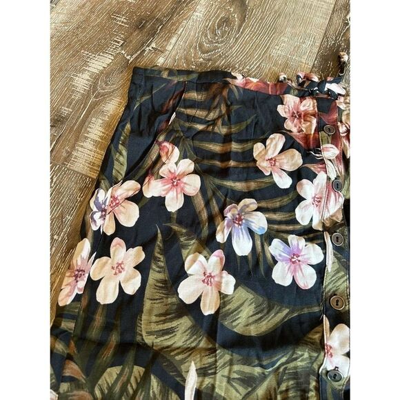 Chaser Tropical Womens Mini Skirt Size Medium Floral Button Pull On Lightweight - Picture 2 of 7